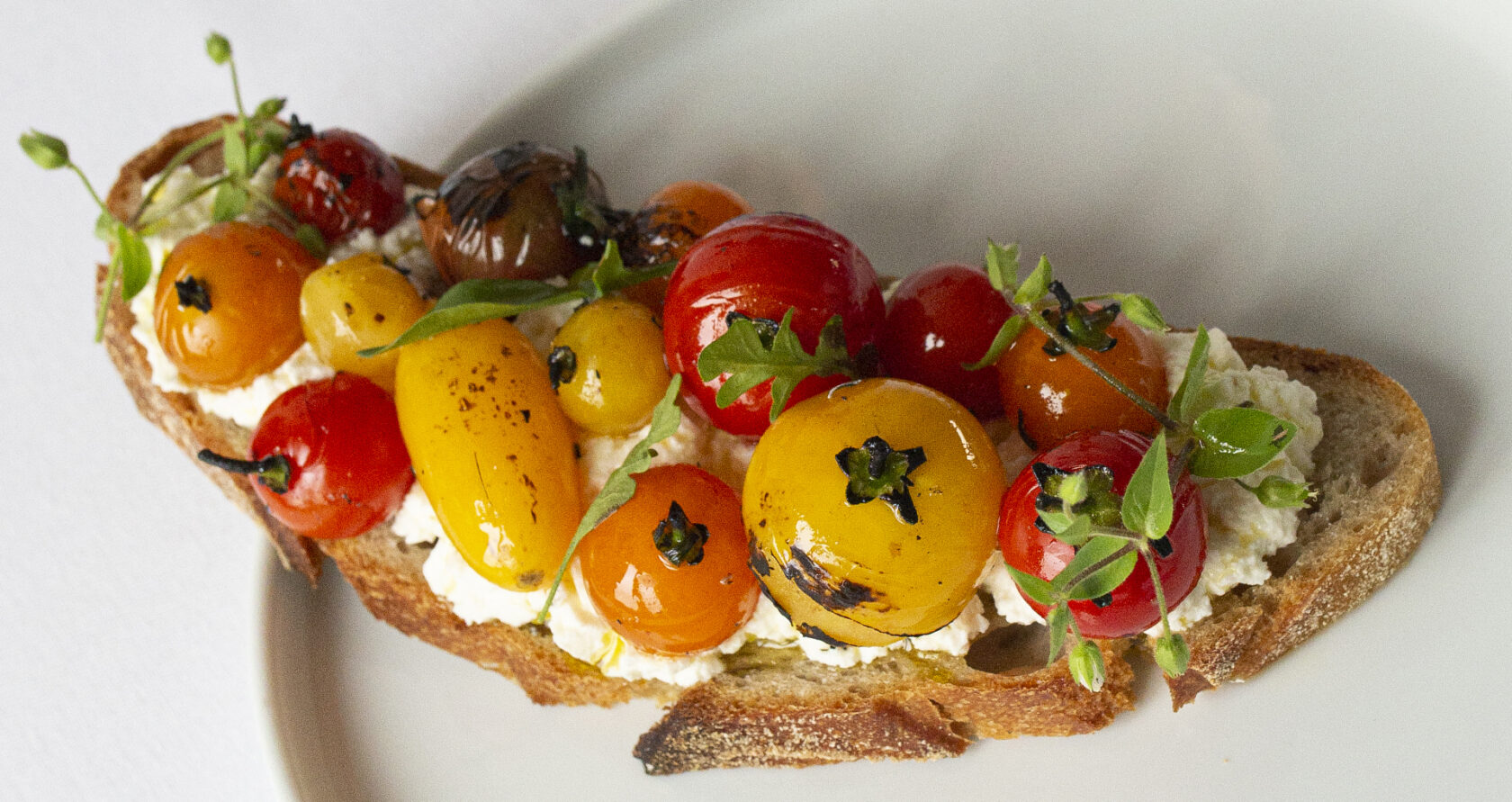 Ricotta cheese open sandwich G.H.Mumm