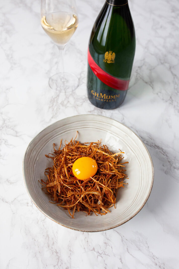 Cream of leek and leek straw with egg yolk recipe Taste explorer Food pairing