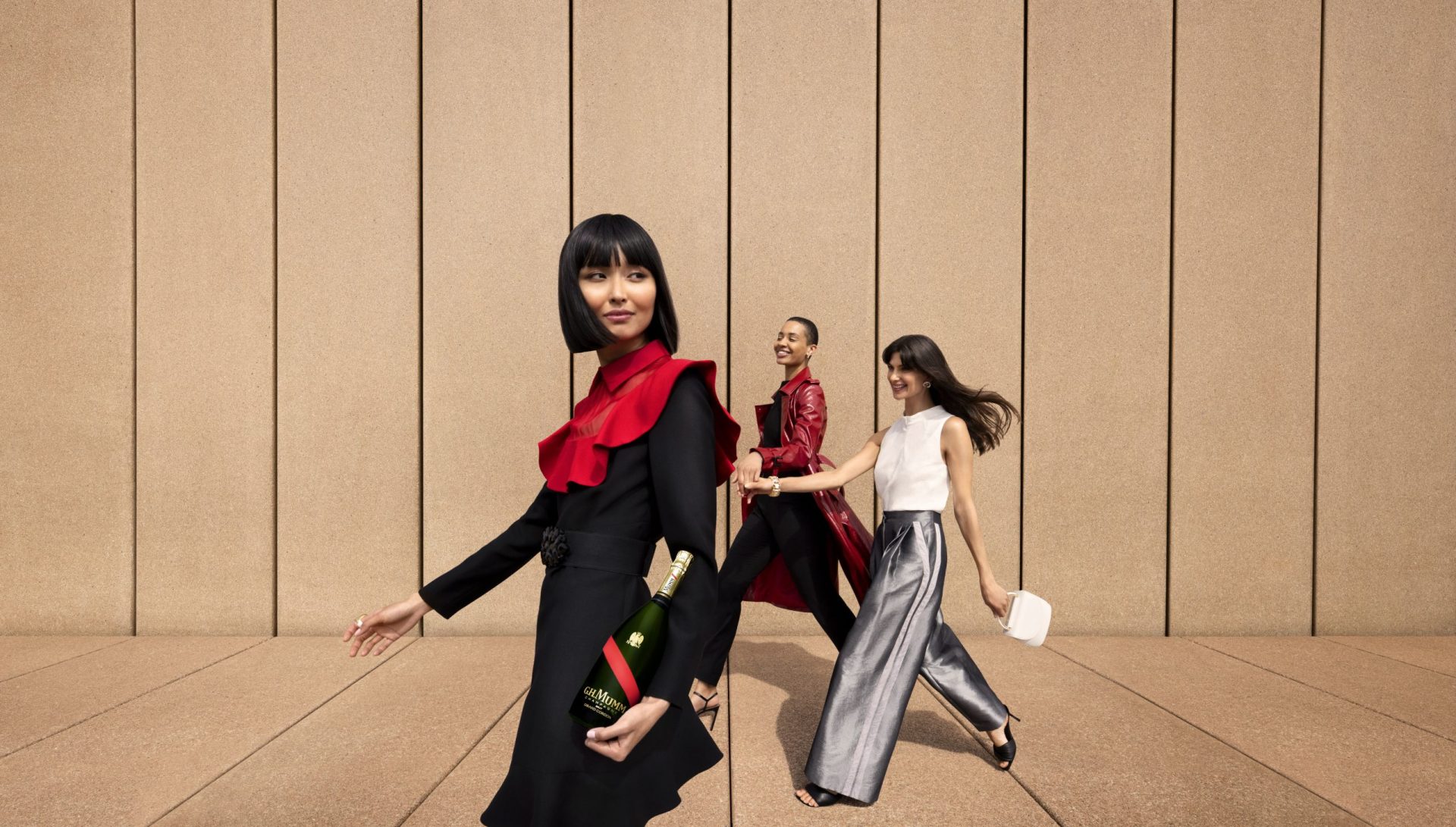 211123_MUMM_CHAMPAGNE_03_3909_CMB_EXT_WIP6 (1)