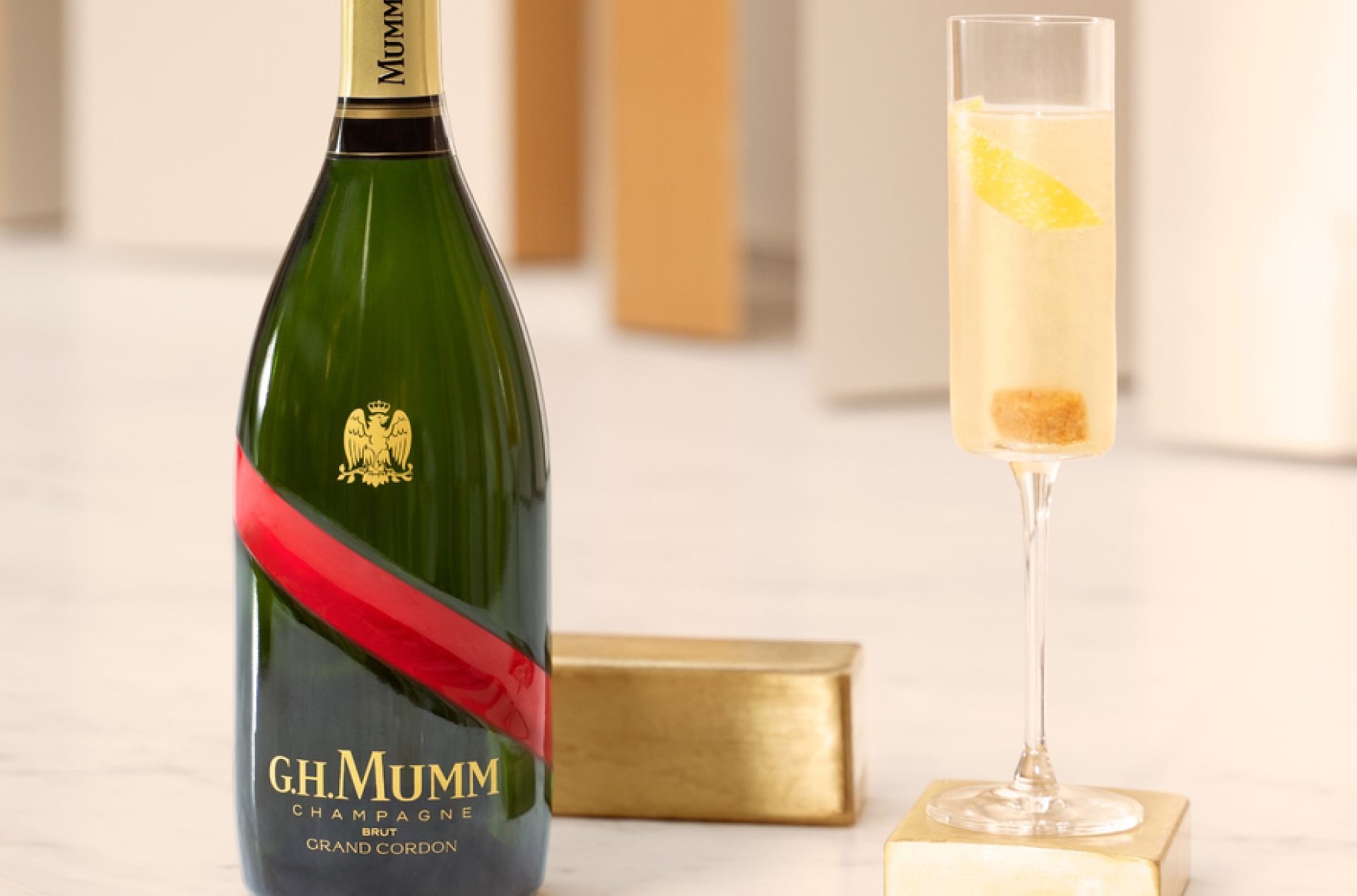 Champagne cocktail