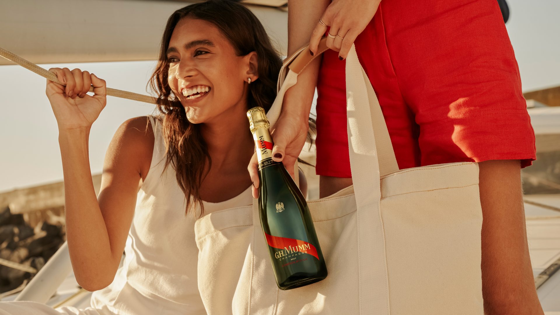 mumm sailing lifestyle