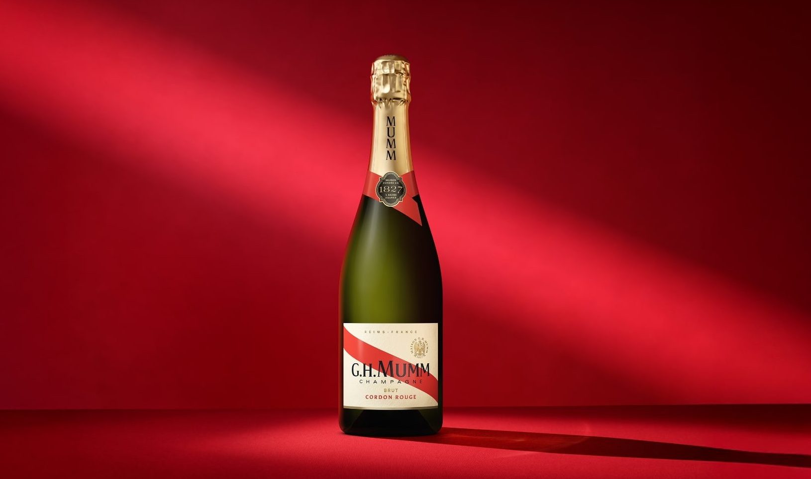 2025_Mumm_Cordon_Rouge_75cl_Full_Bottle_4K_16x9_no_logo (1) (1)