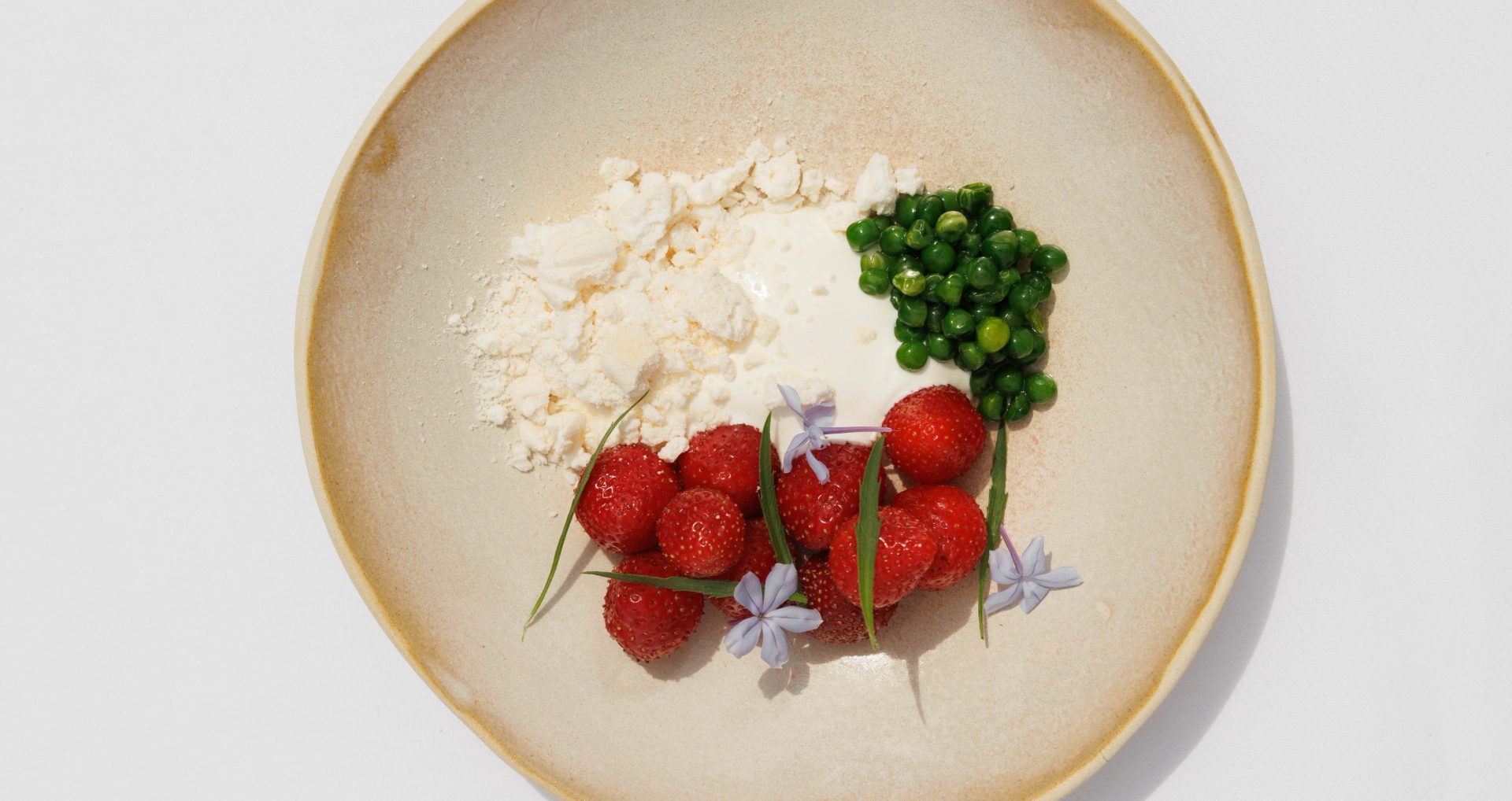 Verbena-marinated strawberries, sugar peas, crème fraîche & sable-breton - dessert mumm pairing champagne cordon rouge - spring dessert