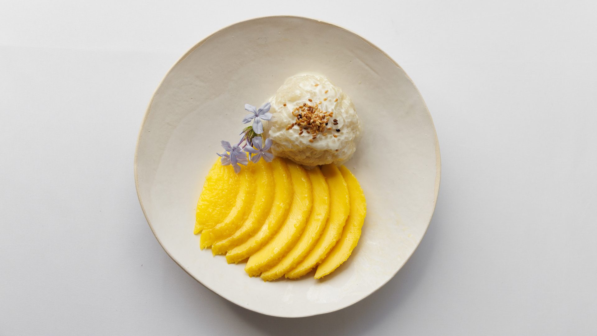 Sticky rice dessert pairing Mumm cordon Rouge champagne
