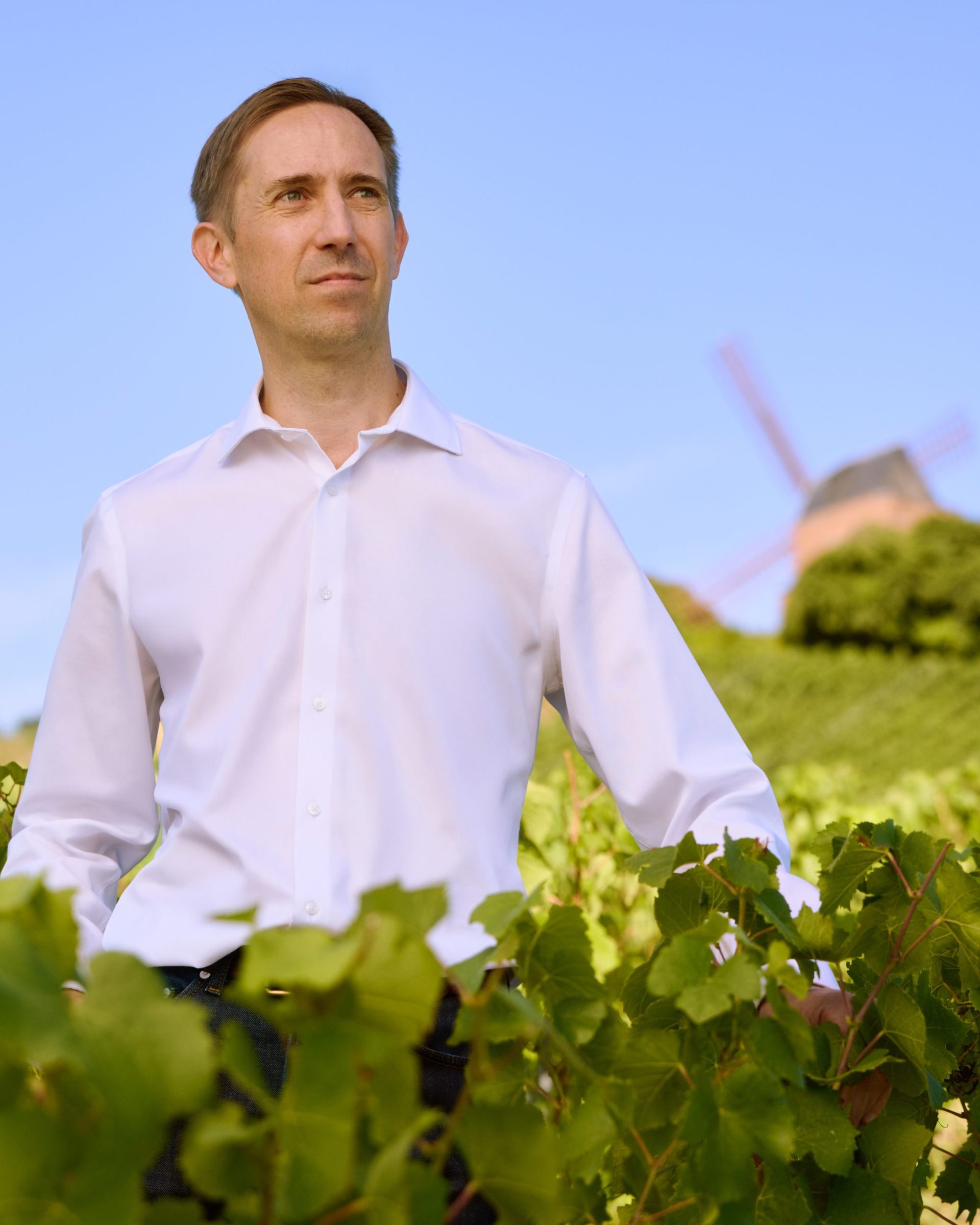 G.H. MUMM_FY26_Yann in Vineyard_4-5
