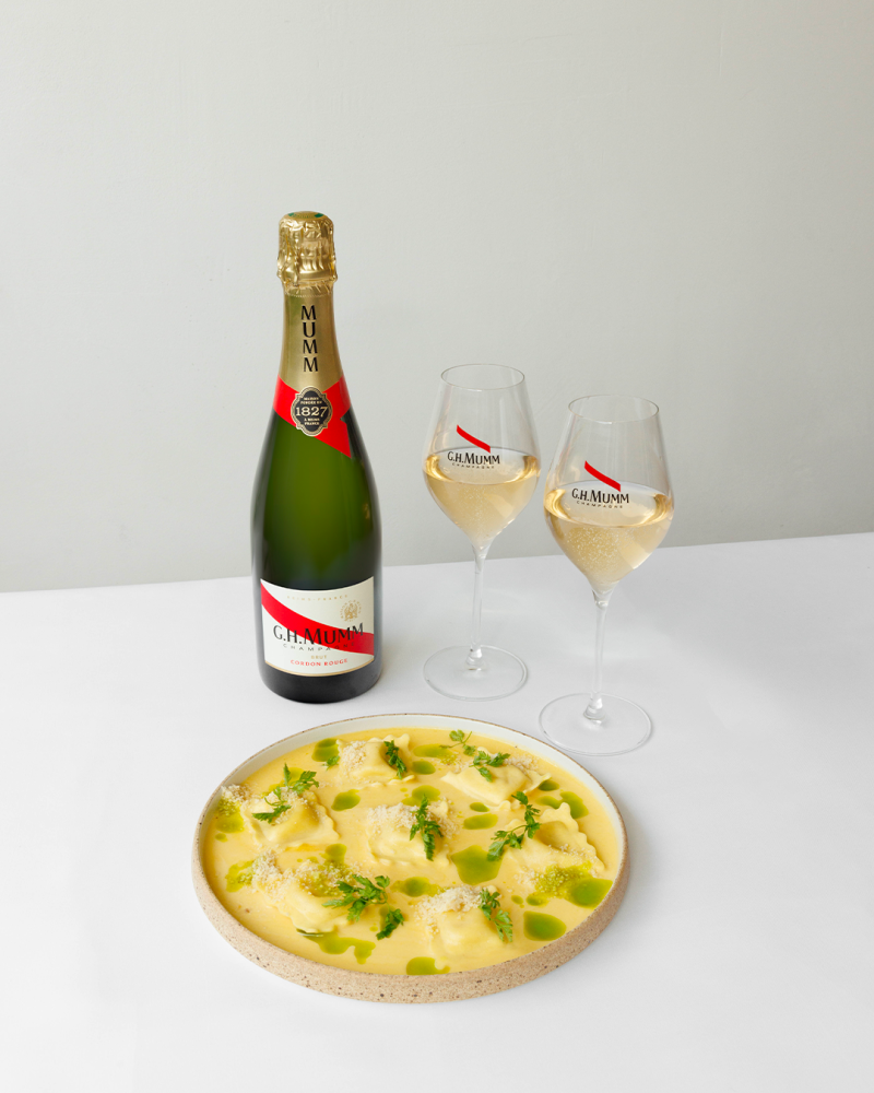 Ravioli noix-mortadelle, sauce haricots blancs, beurre noisette