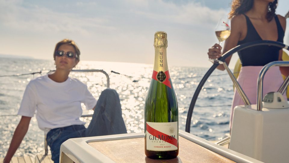 G.H.MUMM_Lifestyle Shooting_Boat 1_CR repack adapted_FY25